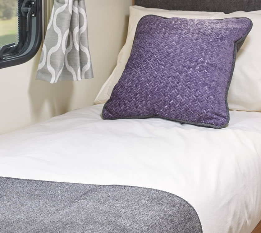 Bedding Set PXR Phoenix + 650 Bunk Bed PRIMA Leisure