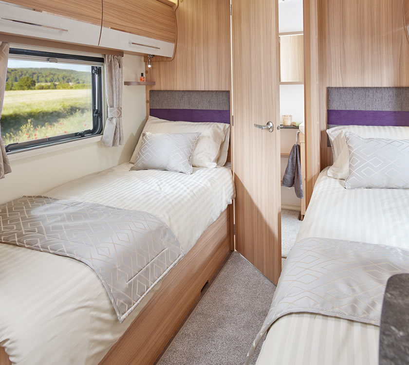 Read more about Bedding Set Pegasus Grande SE Rimini Goldhawk product image