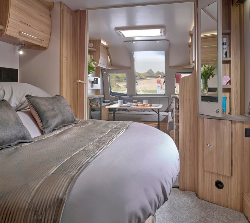 Bailey Pegasus Grande GT75 French Bed Bedding Set - Hatton