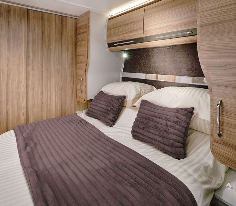 Bailey Unicorn Deluxe - Island Bedding Set - Jasmine/Mulberry