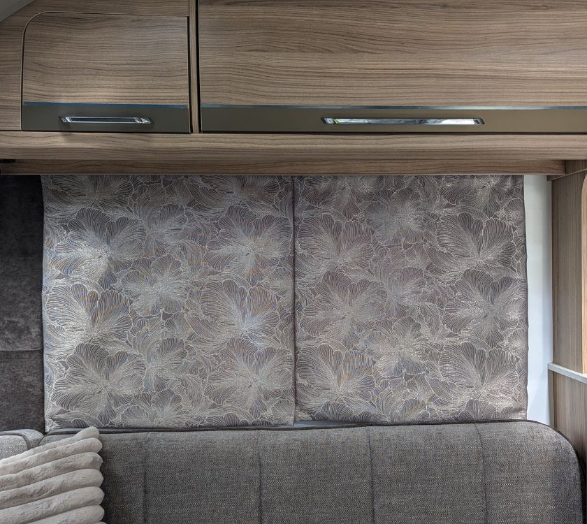 Bailey Unicorn Deluxe - Lounge Curtain Set, Jasmine