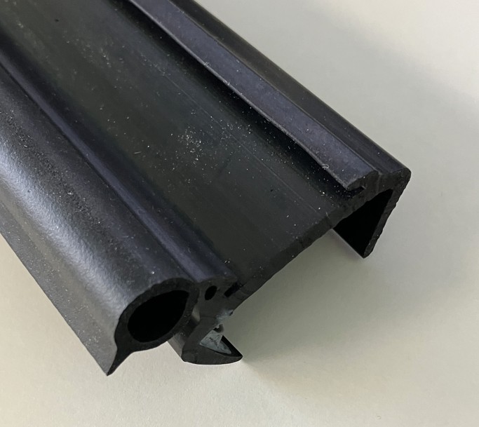 Acryform Window Rubber [32-34mm] per metre