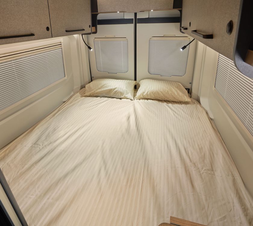 Read more about Bailey Endurance E62 Double Bedding Set product image