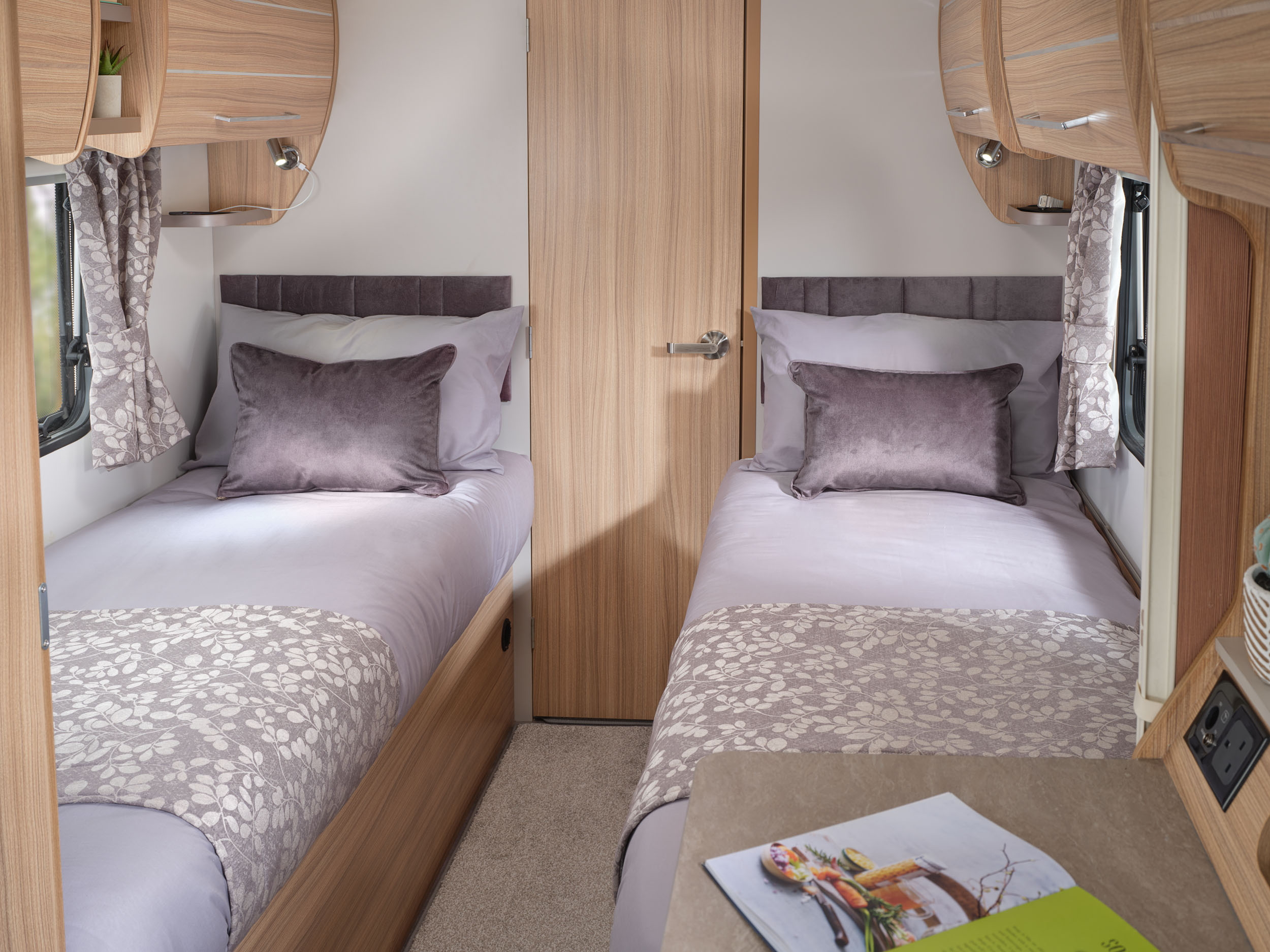 PX2 GT75 642 Twin Fixed Bed Bedding Set - Amersham