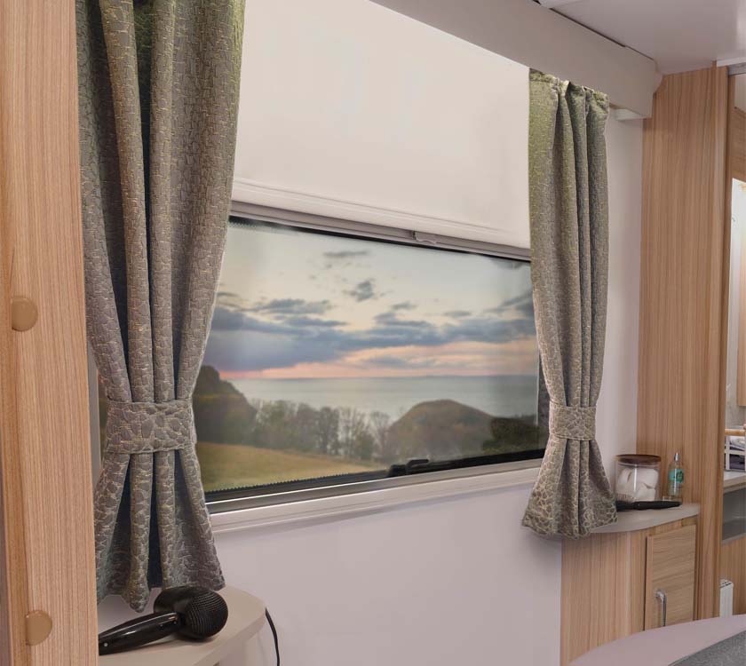 Unicorn V Optional Curtain Set - Temple