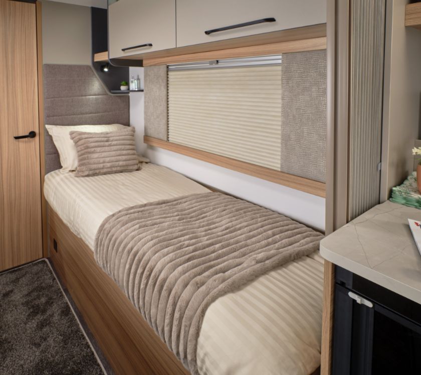 Read more about Bailey Phoenix Black Edition - Single Bedding Set product image