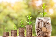 Read blog article - 5 Ways To Save Money For Caravanning