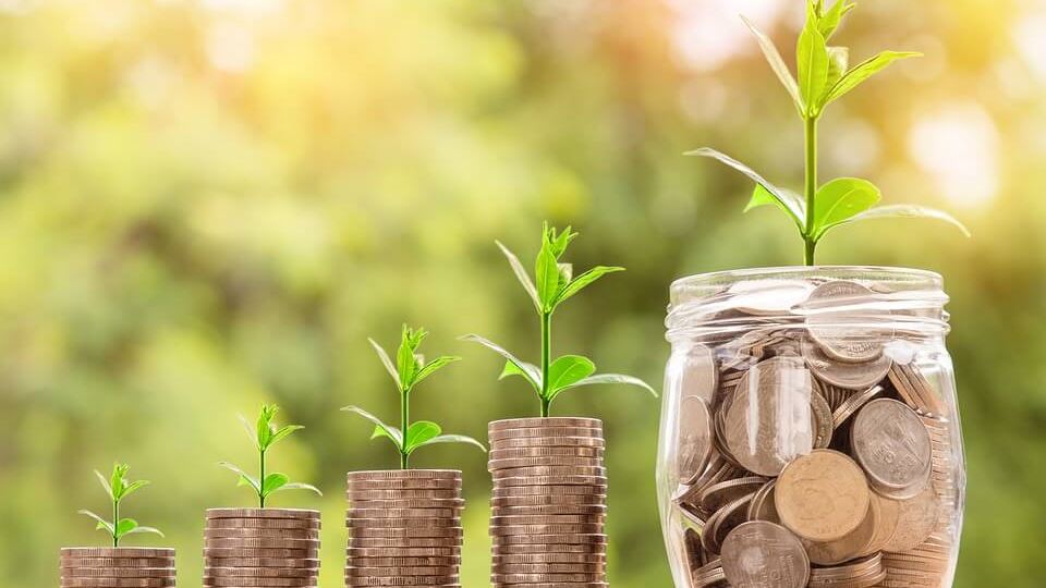 5 Ways To Save Money For Caravanning